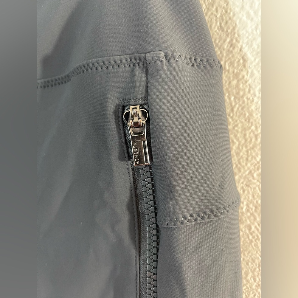 Athleta Leggings Pants Grey Charcoal Zipper Pockets Athletic Workout Women Large - Picture 2 of 5